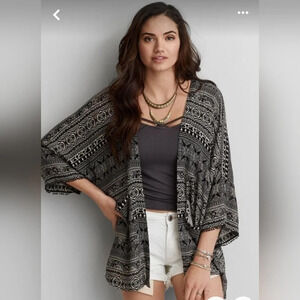 American Eagle Kimono Oversized size xs/s